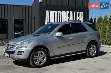 Внедорожник / Кроссовер Mercedes-Benz M-Class 2010 в Каменец-Подольском