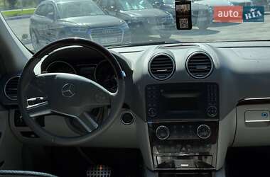 Внедорожник / Кроссовер Mercedes-Benz M-Class 2010 в 