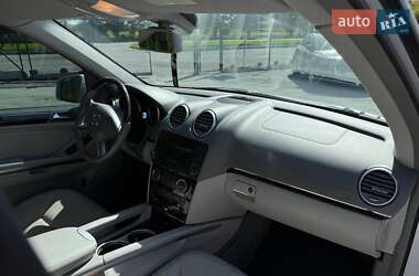 Внедорожник / Кроссовер Mercedes-Benz M-Class 2010 в 