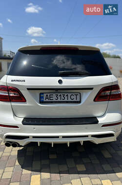Позашляховик / Кросовер Mercedes-Benz M-Class 2012 в 