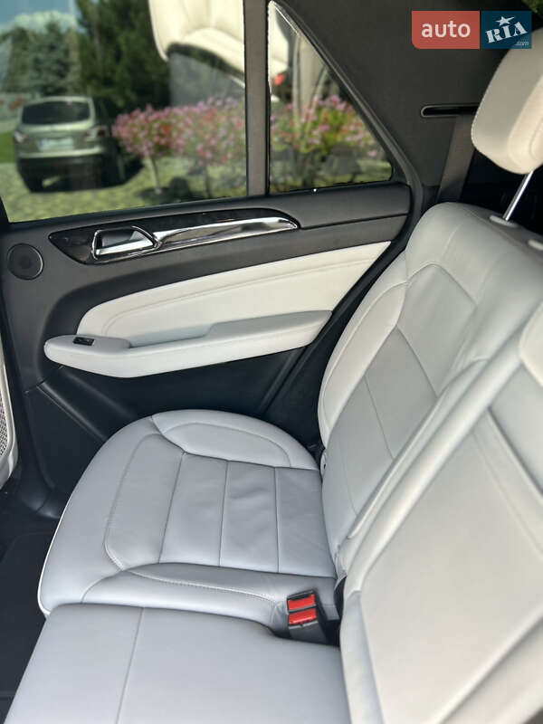 Внедорожник / Кроссовер Mercedes-Benz M-Class 2012 в Днепре