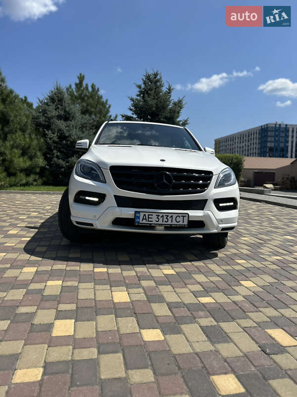 Внедорожник / Кроссовер Mercedes-Benz M-Class 2012 в Днепре