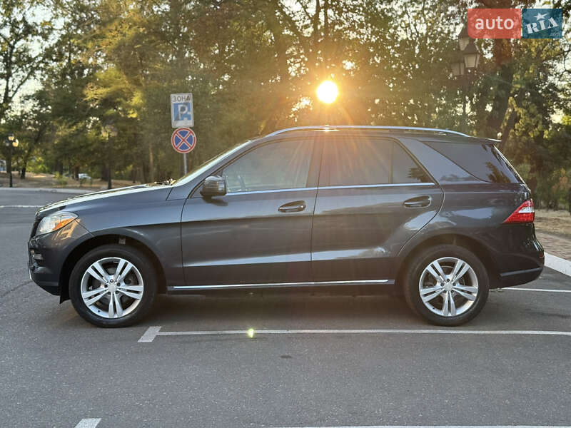 Внедорожник / Кроссовер Mercedes-Benz M-Class 2013 в Одессе