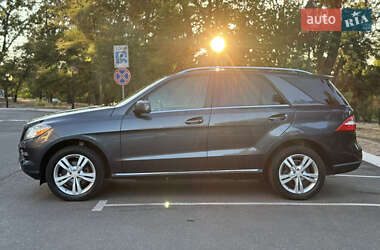 Внедорожник / Кроссовер Mercedes-Benz M-Class 2013 в 