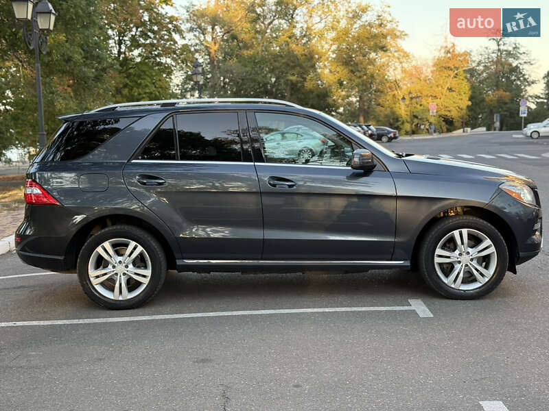 Внедорожник / Кроссовер Mercedes-Benz M-Class 2013 в Одессе