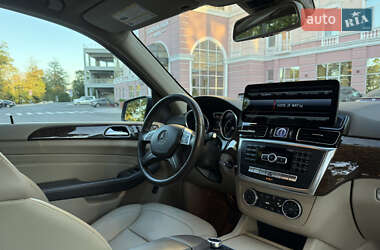 Внедорожник / Кроссовер Mercedes-Benz M-Class 2013 в 