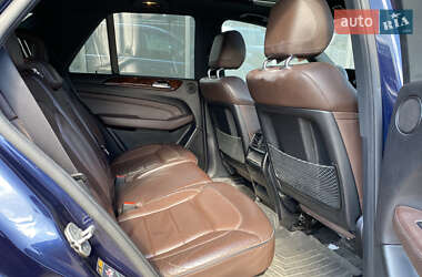Внедорожник / Кроссовер Mercedes-Benz M-Class 2013 в 