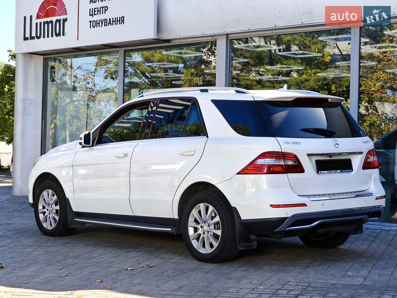 Внедорожник / Кроссовер Mercedes-Benz M-Class 2013 в Днепре