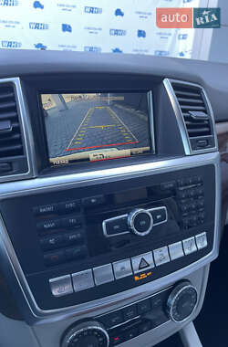 Внедорожник / Кроссовер Mercedes-Benz M-Class 2013 в 
