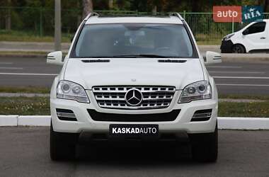 Внедорожник / Кроссовер Mercedes-Benz M-Class 2010 в 