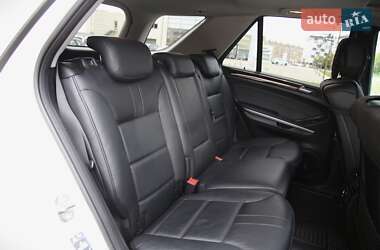 Внедорожник / Кроссовер Mercedes-Benz M-Class 2010 в 