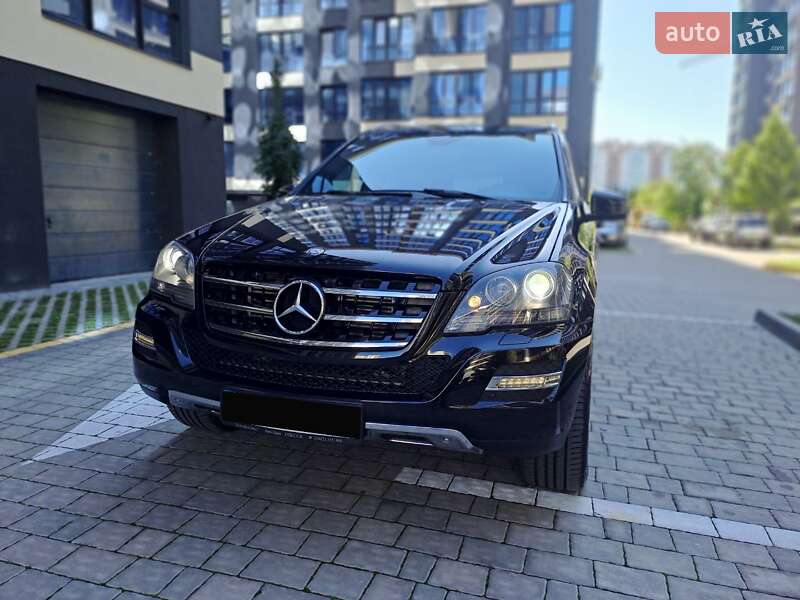 Позашляховик / Кросовер Mercedes-Benz M-Class 2011 в Івано-Франківську