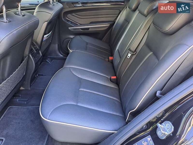Позашляховик / Кросовер Mercedes-Benz M-Class 2011 в Івано-Франківську
