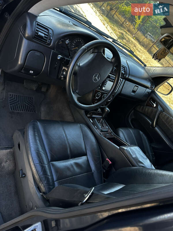 Внедорожник / Кроссовер Mercedes-Benz M-Class 2002 в Павлограде