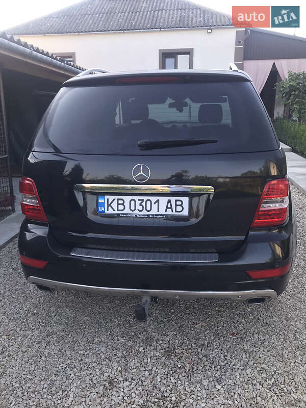 Позашляховик / Кросовер Mercedes-Benz M-Class 2009 в Мурованих Курилівцях