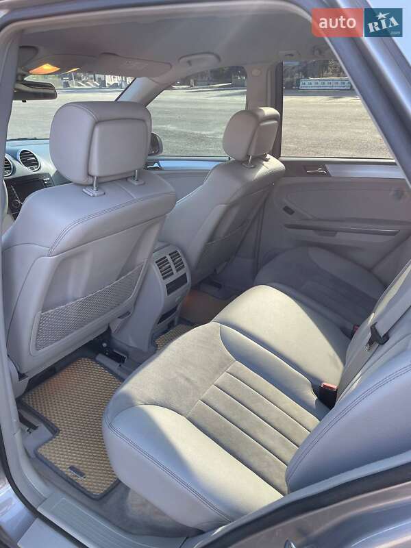 Внедорожник / Кроссовер Mercedes-Benz M-Class 2008 в Валках