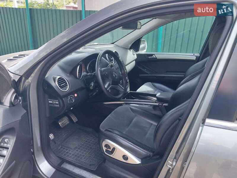 Внедорожник / Кроссовер Mercedes-Benz M-Class 2009 в Виннице
