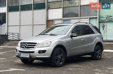 Позашляховик / Кросовер Mercedes-Benz M-Class 2005 в 