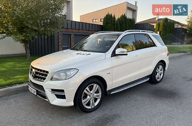 Позашляховик / Кросовер Mercedes-Benz M-Class 2012 в 