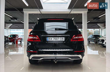Внедорожник / Кроссовер Mercedes-Benz M-Class 2013 в 