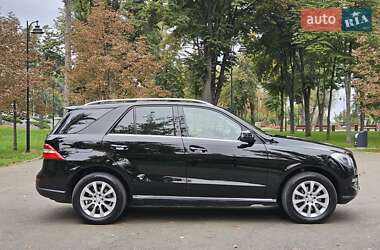 Внедорожник / Кроссовер Mercedes-Benz M-Class 2014 в 