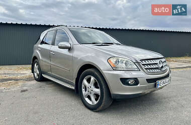 Позашляховик / Кросовер Mercedes-Benz M-Class 2008 в 