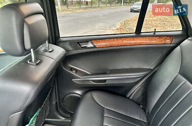 Позашляховик / Кросовер Mercedes-Benz M-Class 2008 в 