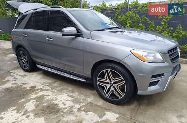 Позашляховик / Кросовер Mercedes-Benz M-Class 2015 в 