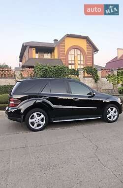 Позашляховик / Кросовер Mercedes-Benz M-Class 2008 в 