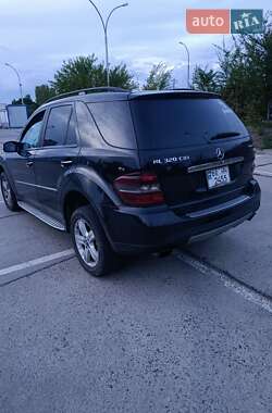 Внедорожник / Кроссовер Mercedes-Benz M-Class 2008 в 