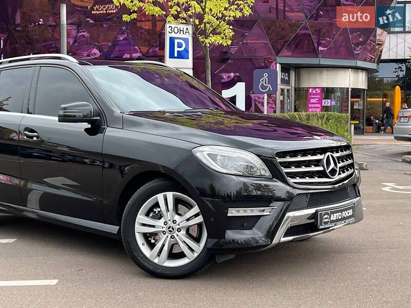 Позашляховик / Кросовер Mercedes-Benz M-Class 2013 в Києві
