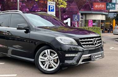 Внедорожник / Кроссовер Mercedes-Benz M-Class 2013 в 