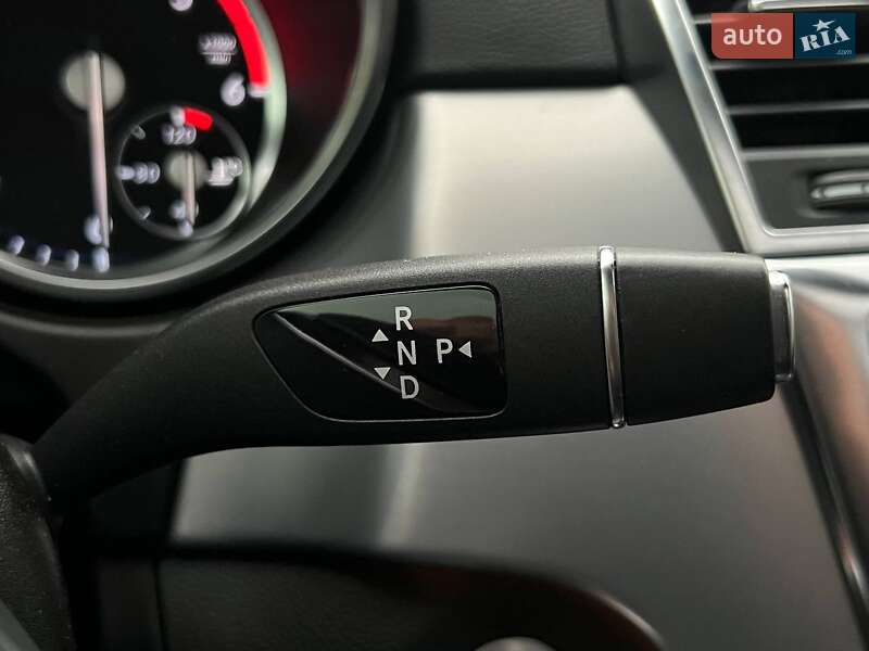 Позашляховик / Кросовер Mercedes-Benz M-Class 2013 в Києві