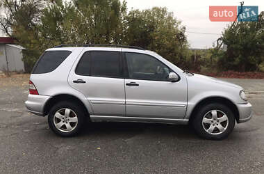 Внедорожник / Кроссовер Mercedes-Benz M-Class 2004 в 