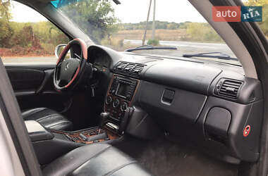 Внедорожник / Кроссовер Mercedes-Benz M-Class 2004 в 