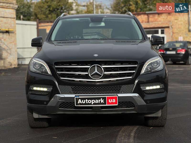 Внедорожник / Кроссовер Mercedes-Benz M-Class 2012 в Киеве