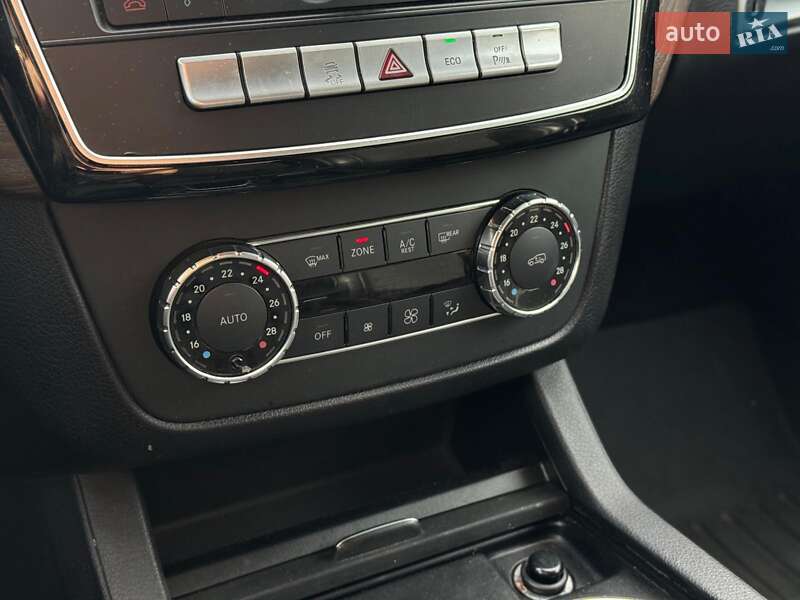 Внедорожник / Кроссовер Mercedes-Benz M-Class 2012 в Киеве