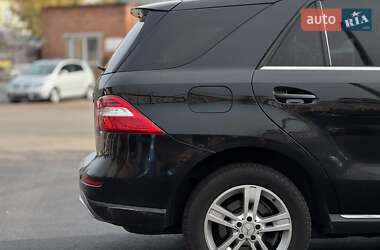 Позашляховик / Кросовер Mercedes-Benz M-Class 2012 в 