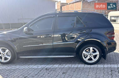 Позашляховик / Кросовер Mercedes-Benz M-Class 2008 в 