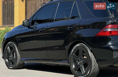 Внедорожник / Кроссовер Mercedes-Benz M-Class 2015 в 