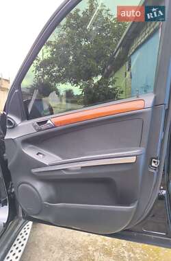 Позашляховик / Кросовер Mercedes-Benz M-Class 2008 в 