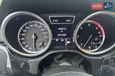 Позашляховик / Кросовер Mercedes-Benz M-Class 2012 в 