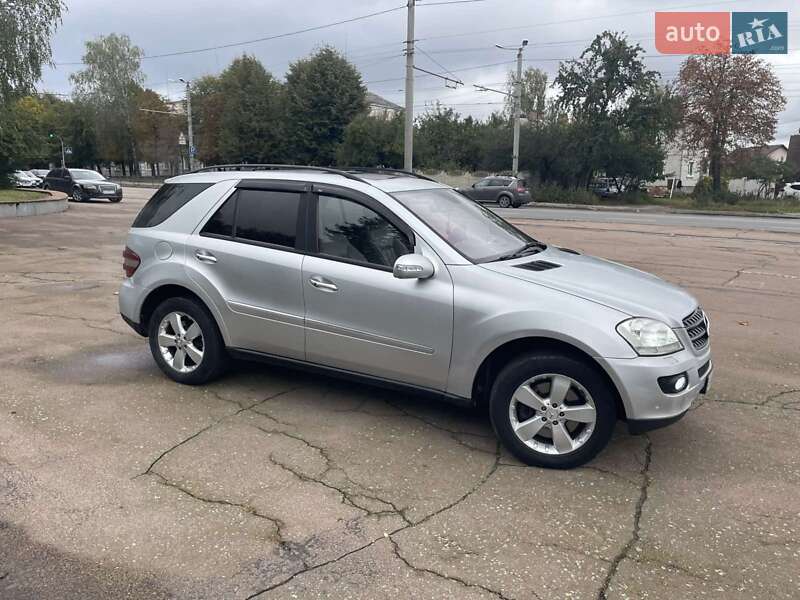 Внедорожник / Кроссовер Mercedes-Benz M-Class 2005 в Киеве фото 5 Внедорожник / Кроссовер Mercedes-Benz M-Class 2005 в Киеве