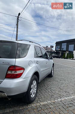 Позашляховик / Кросовер Mercedes-Benz M-Class 2008 в 