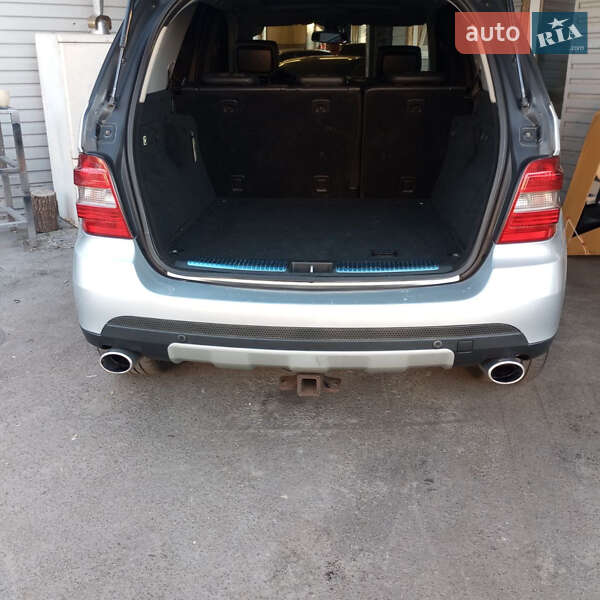 Внедорожник / Кроссовер Mercedes-Benz M-Class 2006 в Киеве фото 25 Внедорожник / Кроссовер Mercedes-Benz M-Class 2006 в Киеве