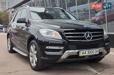 Внедорожник / Кроссовер Mercedes-Benz M-Class 2013 в Киеве