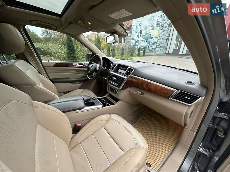Внедорожник / Кроссовер Mercedes-Benz M-Class 2013 в Львове