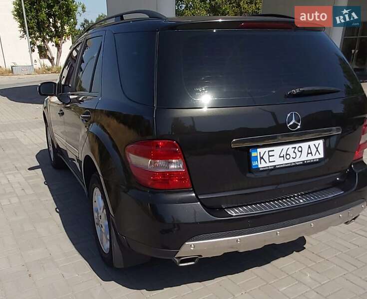 Позашляховик / Кросовер Mercedes-Benz M-Class 2007 в Дніпрі