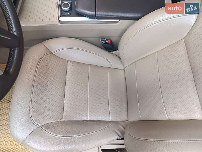 Внедорожник / Кроссовер Mercedes-Benz M-Class 2013 в Львове