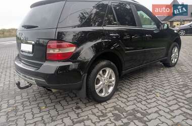 Внедорожник / Кроссовер Mercedes-Benz M-Class 2005 в 